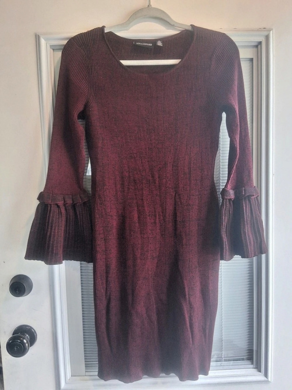 Nina Leonard Bell Sleeve Ribbed Knit Sweater Dress Mini Dress Burgundy & Black